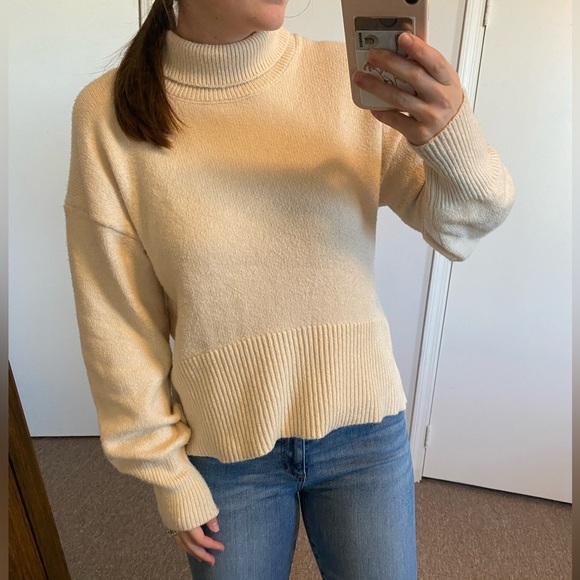 A New Day cream turtle neck sweater size women’s small - Picture 3 of 8